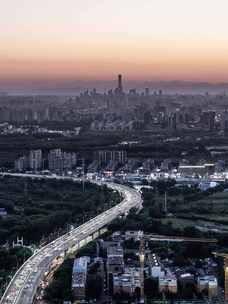 北京国贸天际线通燕高速晴天日落延时竖屏4K