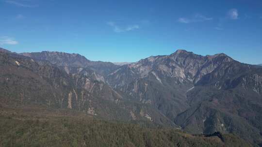 山川航拍山涧流水