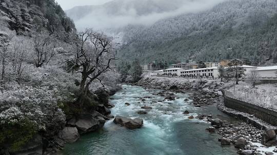 西藏察隅县雪山河流航拍