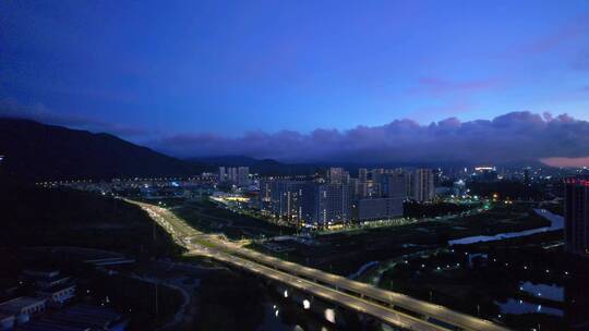 城市晚霞高楼建筑深圳坪山