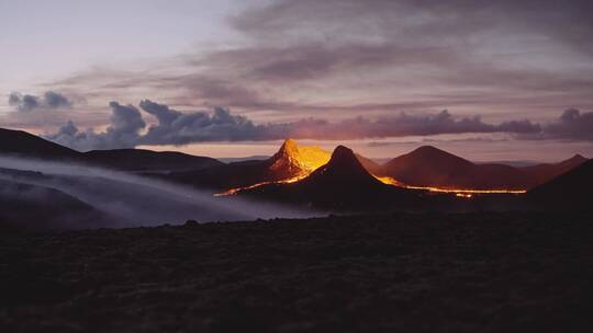 冰岛火山喷发