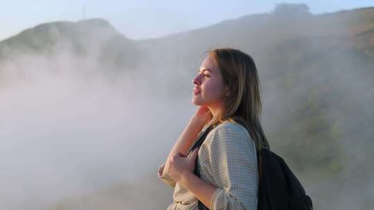 女人，徒步旅行，背包，山