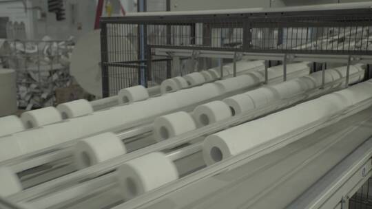 造纸厂的工作输送机视频素材模板下载