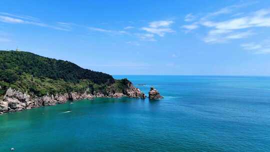 航拍晴朗的台州大陈岛绝美风景