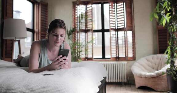 智能手机，购物，网上，银行