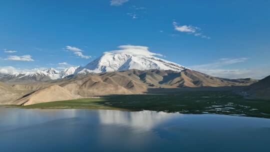 新疆喀什库勒湖雪山美景地标景点旅游网红