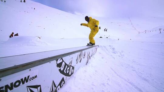 滑雪 双板 单板 雪上运动 极限运动