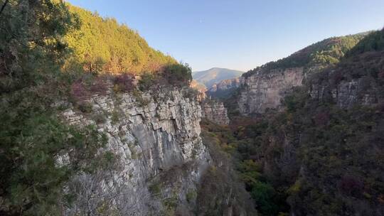 济南藏龙涧景区山脉风光