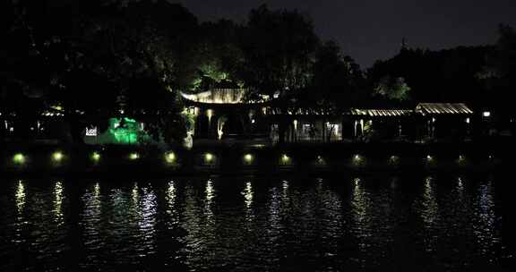 江南水乡河道沿河古建灯光夜景 苏州枫桥