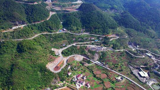 西南地区山区公路航拍