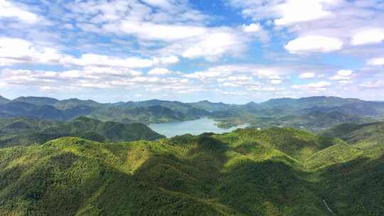 航拍青山绿水  山区水库  山区水资源