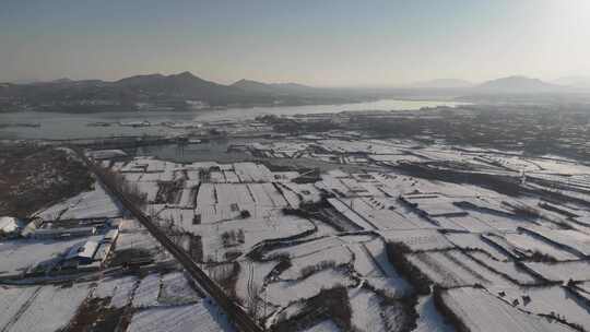 航拍农村雪景