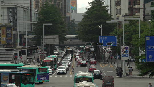 俯拍 深圳华强电子市场 路口交通 车辆