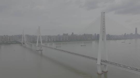 武汉二七长江大桥，直推下扣镜头