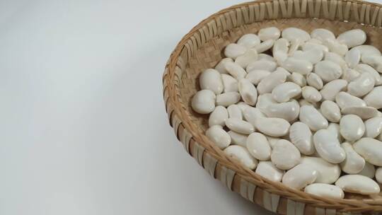 白底白色的芸豆豆子视频素材模板下载