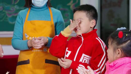 让爱回家留守儿童中学生小学生新年