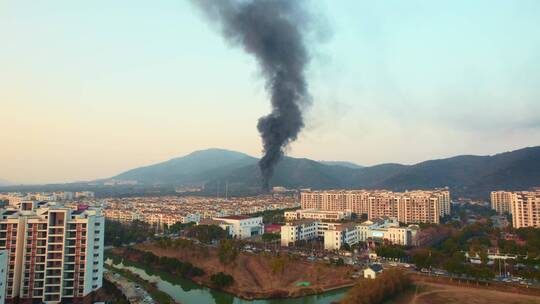 工厂厂房火灾现场视频素材模板下载