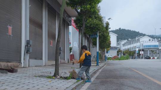 山区留守儿童生活视频