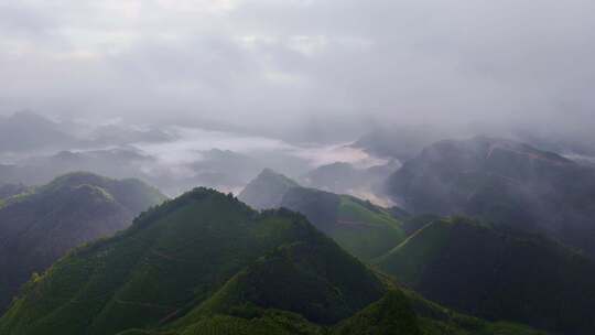 高山流云喀斯特地貌