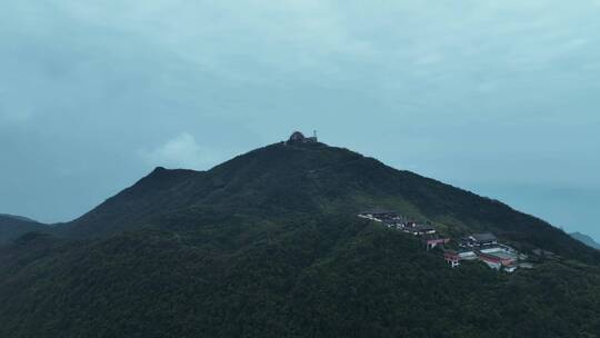 航拍山峰