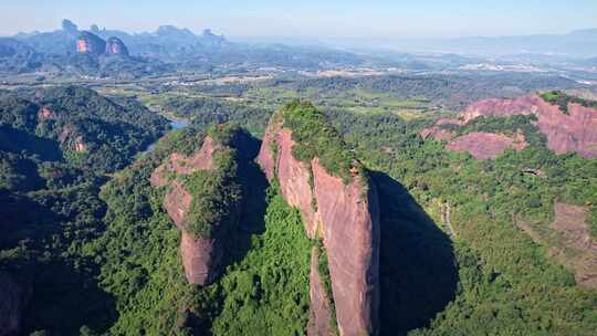 航拍韶关丹霞地貌丹霞山阳元峰长老峰景区