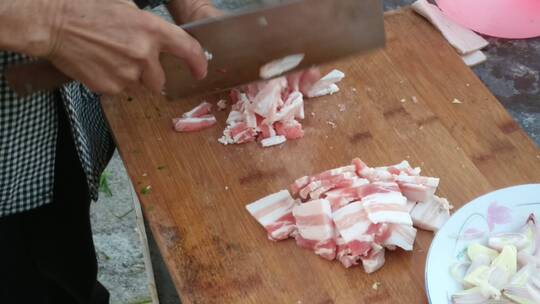 切肉切新鲜猪肉 (4)