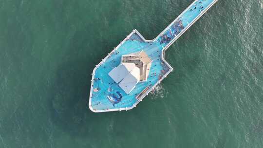 青岛西海岸海军公园深蓝之光栈桥视频素材模板下载