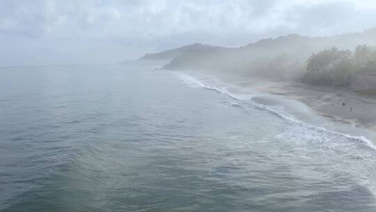 雾状海洋景观