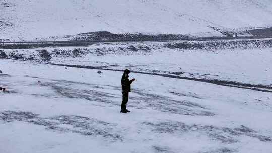 【正版4K素材】航拍新疆喀纳斯下大雪4