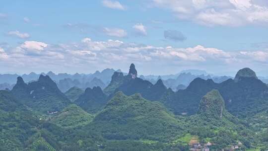 蓝天白云下的桂林山峰自然风光航拍延时