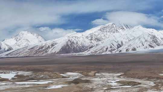 新疆帕米尔高原雪山航拍