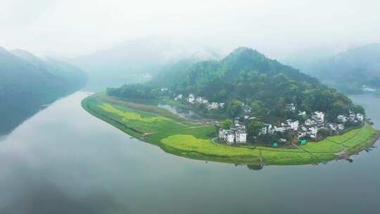 安徽歙县山水画廊深渡烟雨