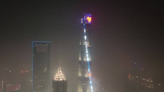 上海中心大厦夜景航拍风光