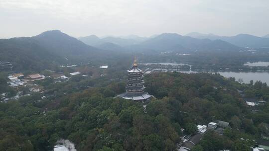 雪后雷峰塔