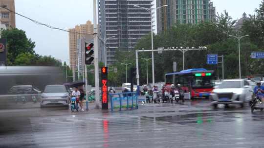 雨天 下雨 城市风光 写意 台风 雨中景色