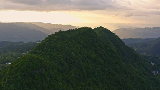 4k航拍山村晚霞