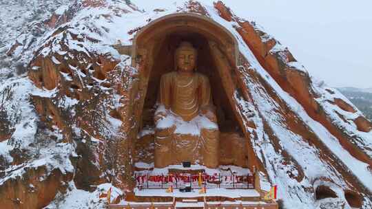 雪中须弥山