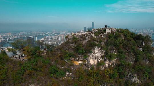 广西柳州马鞍山公园遮挡柳州市区柳江江桥