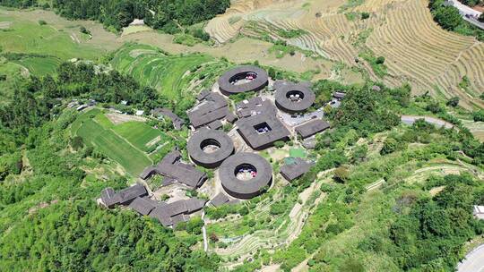 福建漳州南靖土楼古镇村落土楼航拍四菜一汤