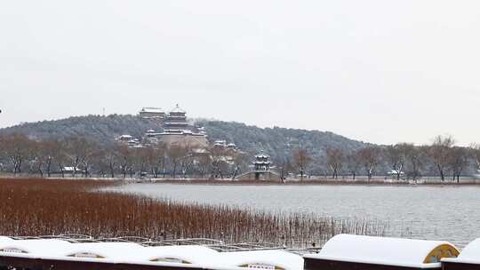 园林雪景