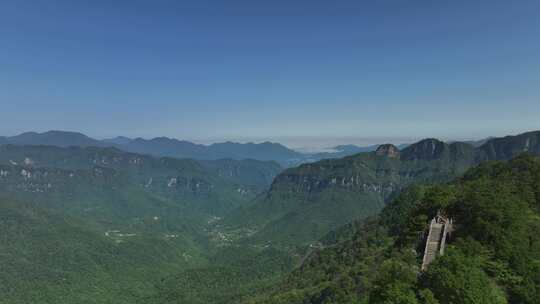 航拍山脉远山