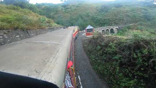 乘坐旅客列车