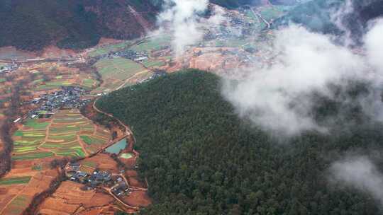 航拍云南深山秘境云海山村梯田自然风光