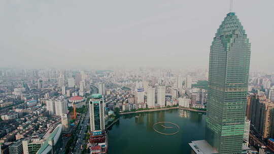 武汉天悦外滩金融中心大楼鸟瞰建筑群