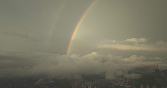 雨后彩虹