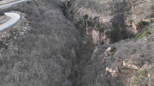 山 山路 山上 航拍 崎岖 陡峭