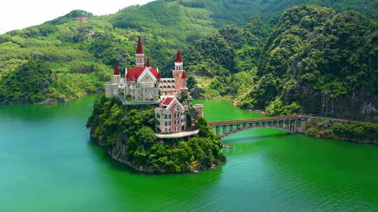 贵州兴义吉隆堡度假区