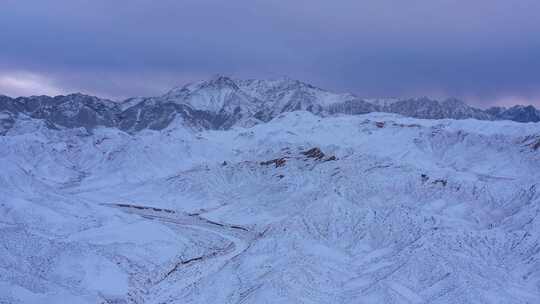 航拍阴天甘肃张掖祁连山雪景合集