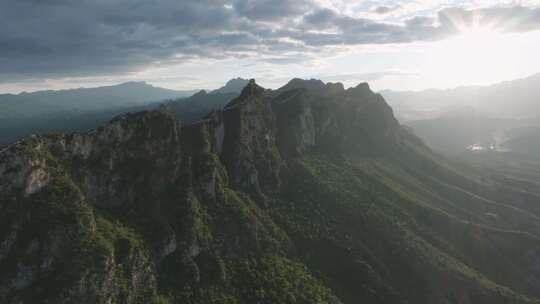 中国万里长城司马台长城日出