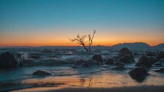 昆明滇池王官湿地日落星空